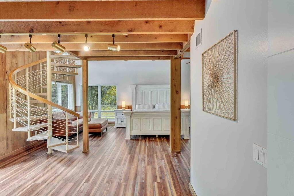 Rare Hidden Getaway Heated Pool 1.5 Acres! Sleeps 16 Villa Форт Лодърдейл Екстериор снимка