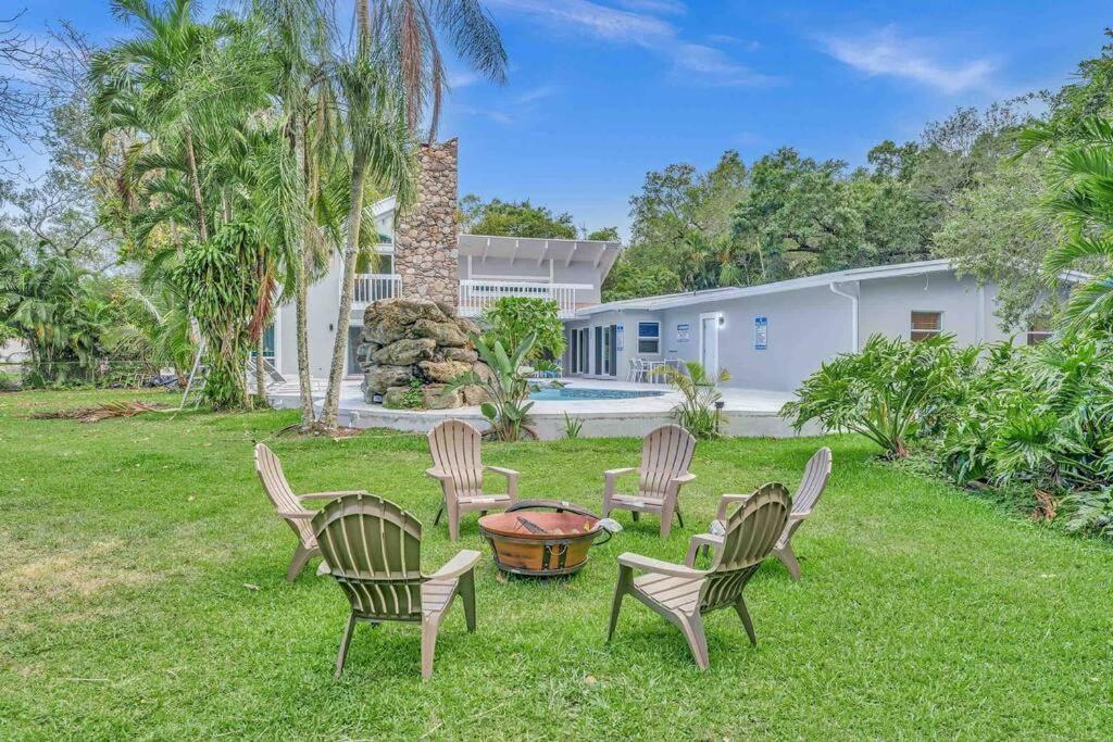 Rare Hidden Getaway Heated Pool 1.5 Acres! Sleeps 16 Villa Форт Лодърдейл Екстериор снимка