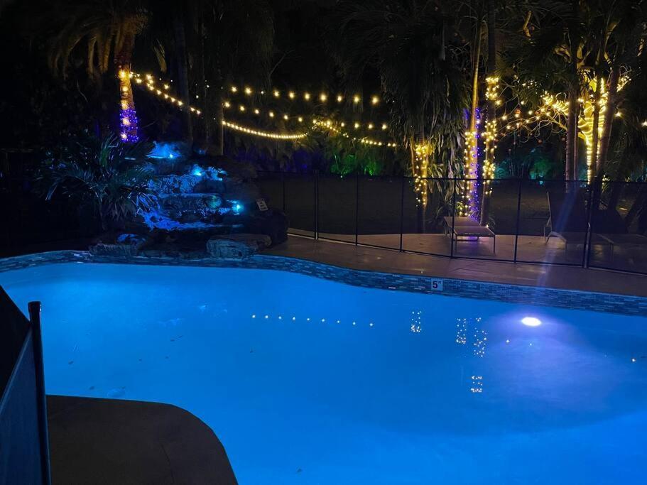 Rare Hidden Getaway Heated Pool 1.5 Acres! Sleeps 16 Villa Форт Лодърдейл Екстериор снимка